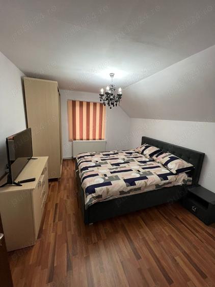Casă cu 3 camere cu Teren 80 Mp în Roșu