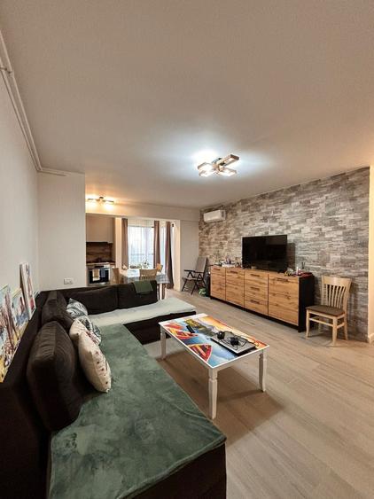 Apartament cu 2 camere decomandat în Central