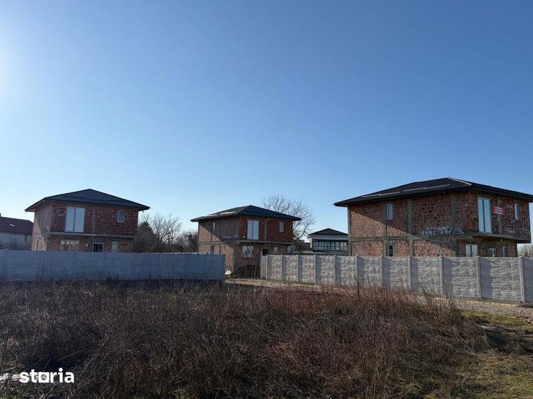 Casă cu 4 camere cu Teren 488 Mp în Dragomirești-Vale