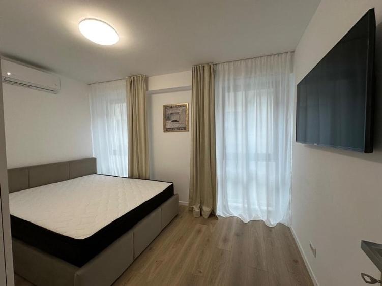 Apartament cu 2 camere decomandat, mobilat în Decebal