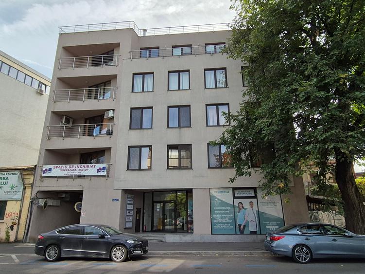 Birou, de 668 mp, în Polonă
