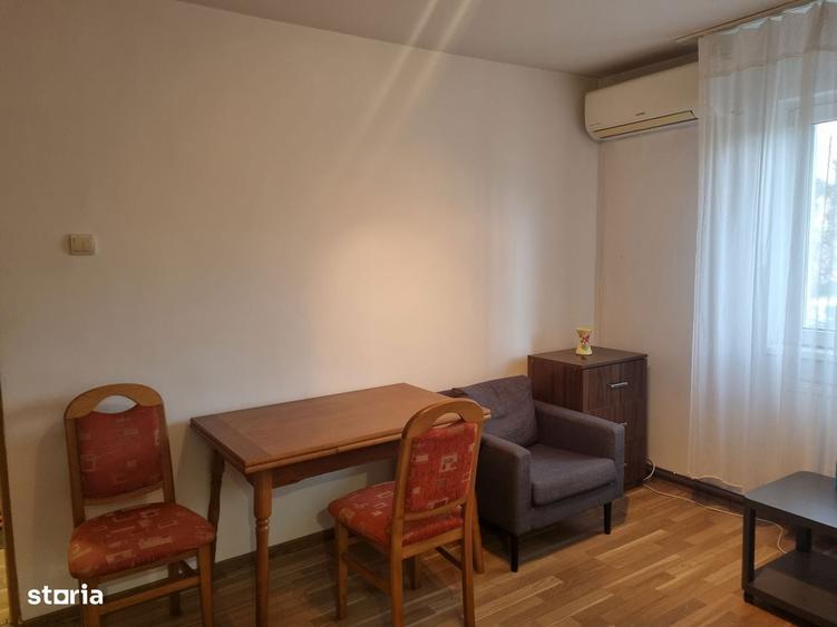 Apartament cu 2 camere semidecomandat în Brâncoveanu