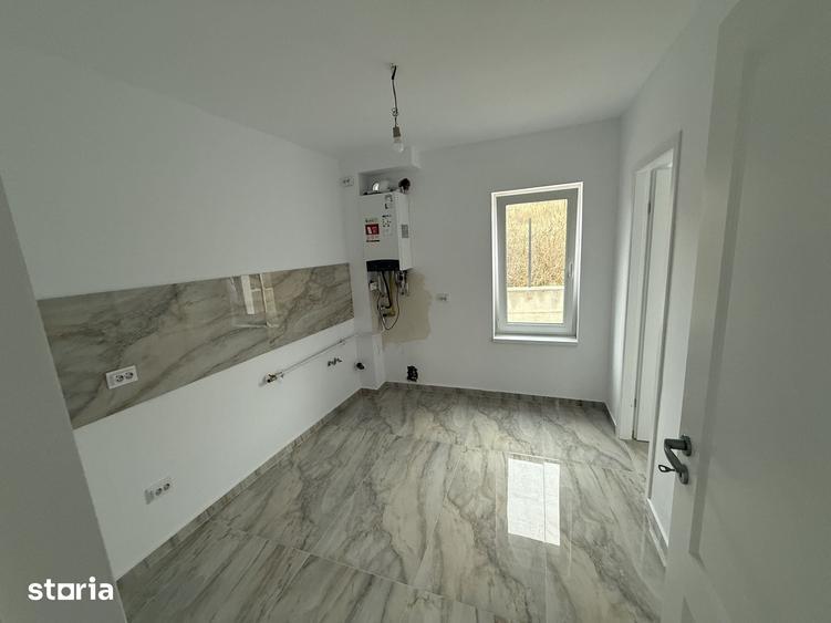 Propietar Casa finalizata in zona Barnova - 110mp utili, teren 300mp - 13