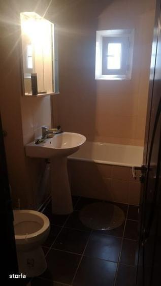 Apartament cu 2 camere decomandat în Rovine