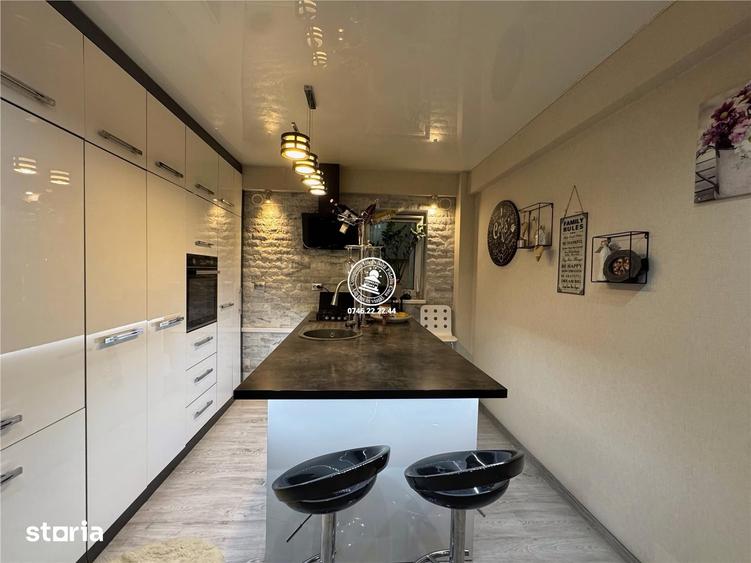 Apartament cu 3 camere, mobilat în Bucium