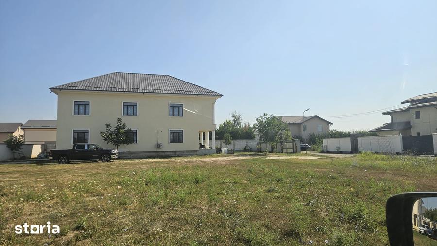 Vanzare teren pe colt, 627mp, drum privat Margelelor Mega Image - 1