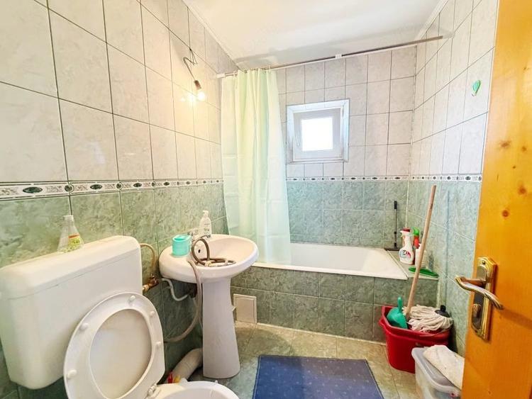 Apartament cu 3 camere decomandat în Nord
