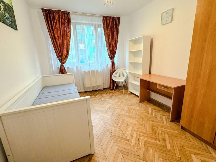 Apartament cu 3 camere de vânzare în zona Central - 3