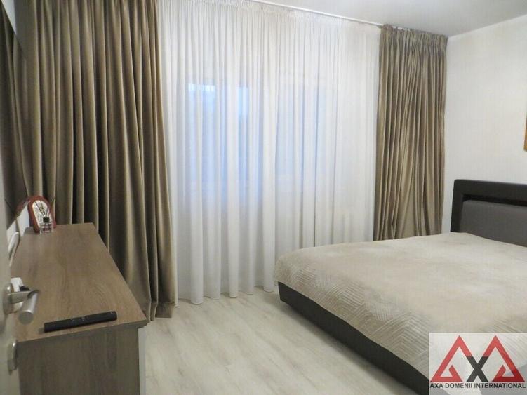 Apartament cu 3 camere decomandat, mobilat în Vitan