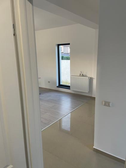 Duplex cu 4 camere cu Canalizare în Cornetu