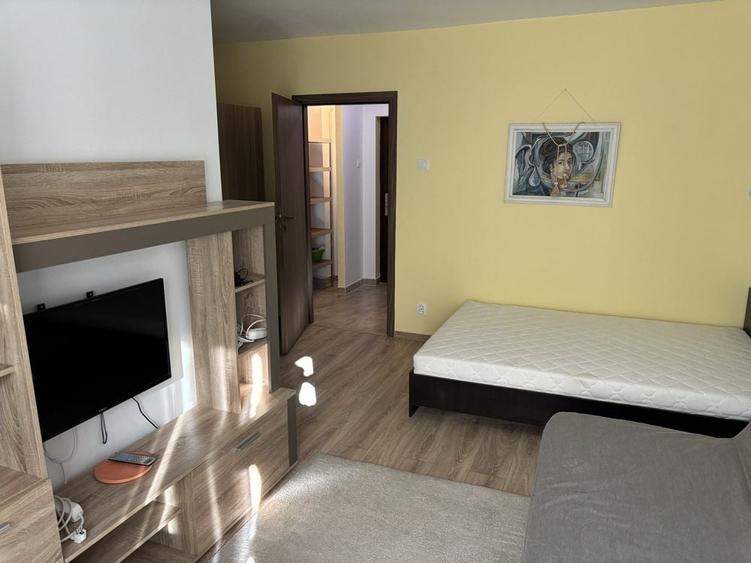 Garsonieră decomandată în Ștefan cel Mare