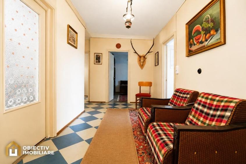 Apartament cu 3 camere decomandat în Dărmănești
