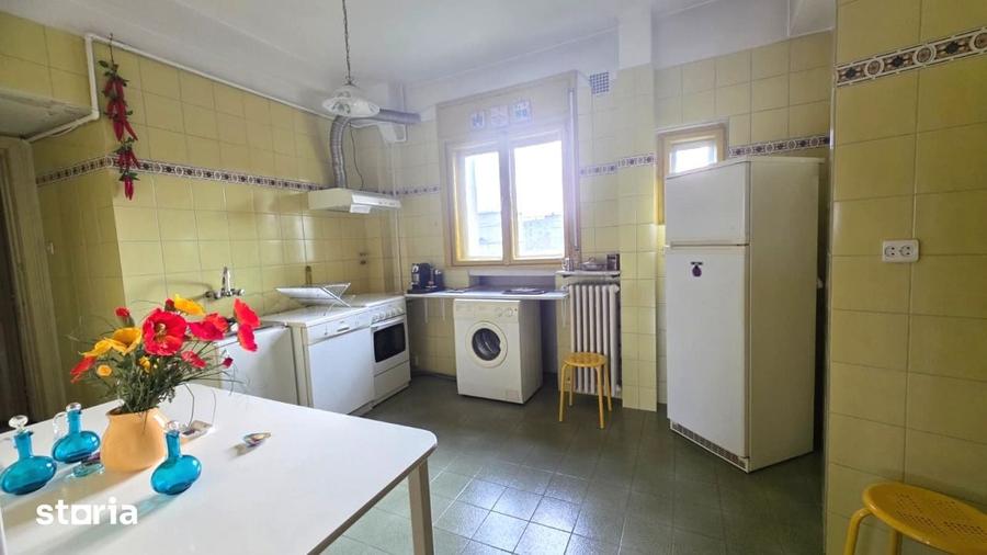 Apartament cu 3 camere în Centrul Istoric