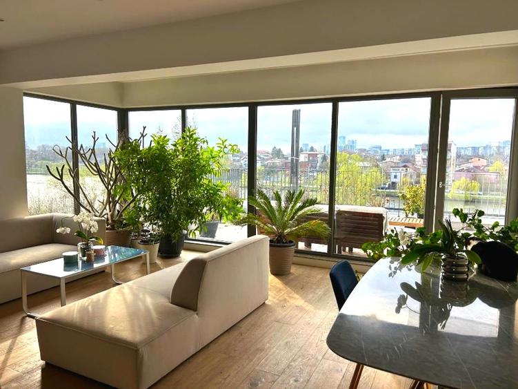Apartament cu 3 camere semidecomandat, mobilat în Doamna Ghica