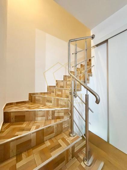 Duplex cu 4 camere cu Canalizare în Giroc