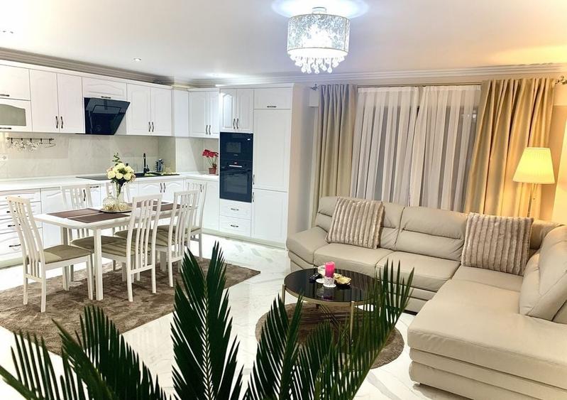Apartament cu 3 camere, mobilat în Cetate