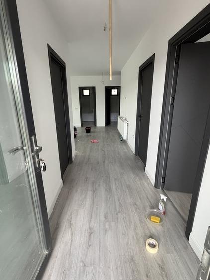 Casă cu 5 camere cu Teren 500 Mp în Ciorogârla