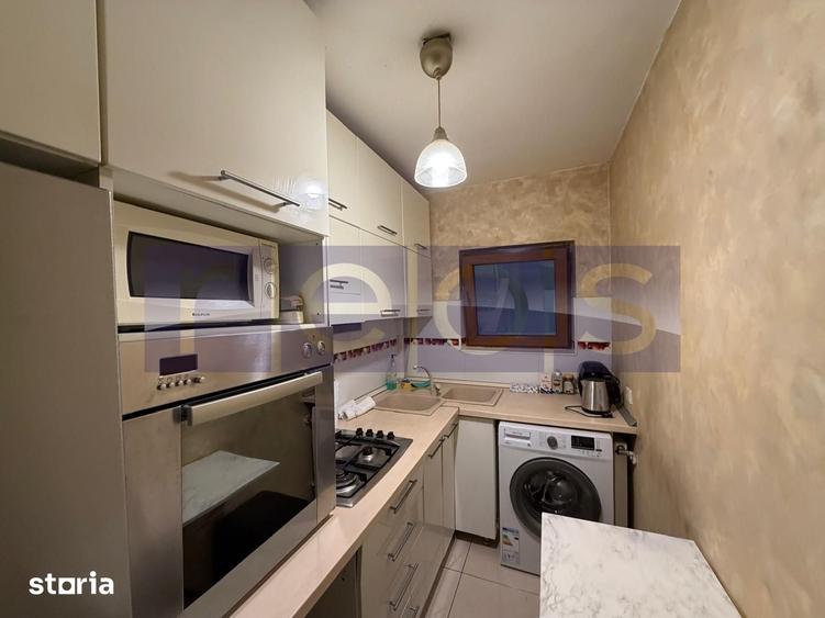 Apartament cu 3 camere în Romană