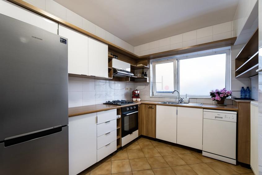 Apartament cu 3 camere decomandat, mobilat în Aviatorilor