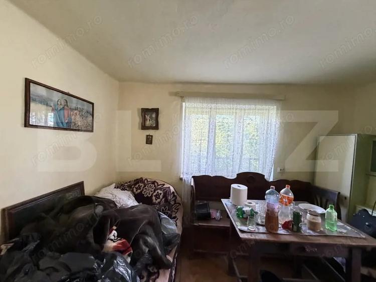 Casă cu 3 camere cu Teren 4100 Mp în Huseni
