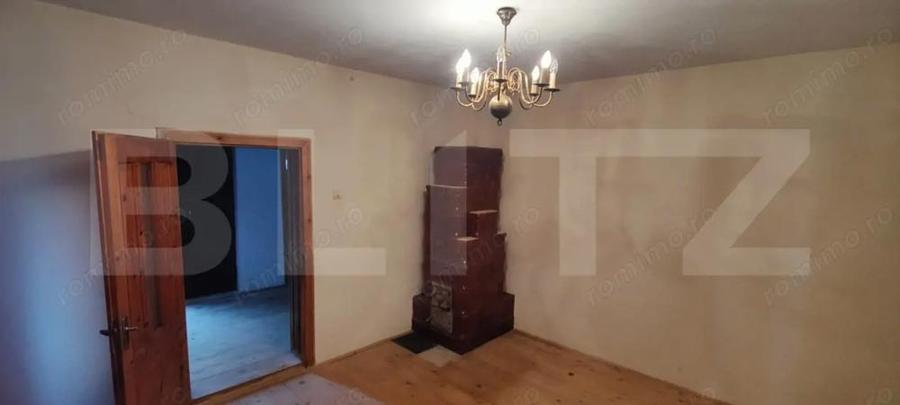 Casă cu Teren 1755 Mp în Malu cu Flori