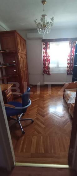 Apartament cu 4 camere decomandat, mobilat în Sud