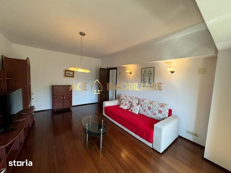 Apartament cu 3 camere, mobilat în Centrul Civic