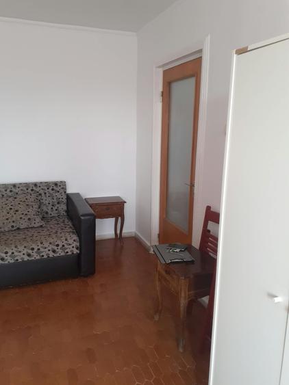 Apartament cu 2 camere decomandat în Iancului