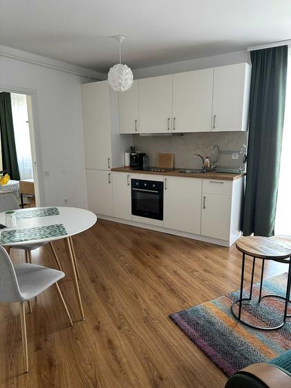 Apartament cu 2 camere semidecomandat în Florești