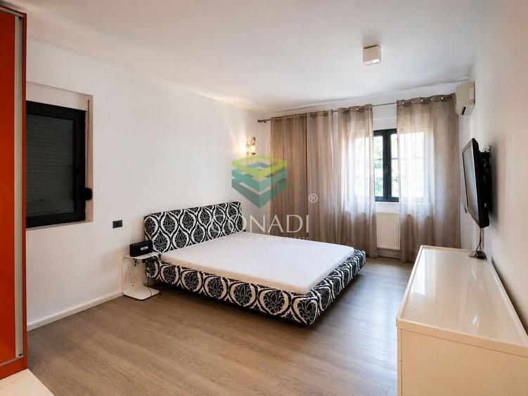 Apartament cu 3 camere decomandat, mobilat în Dacia
