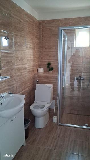 Casa spa?ioasa cu mansarda ?i facilita?i complete - 16