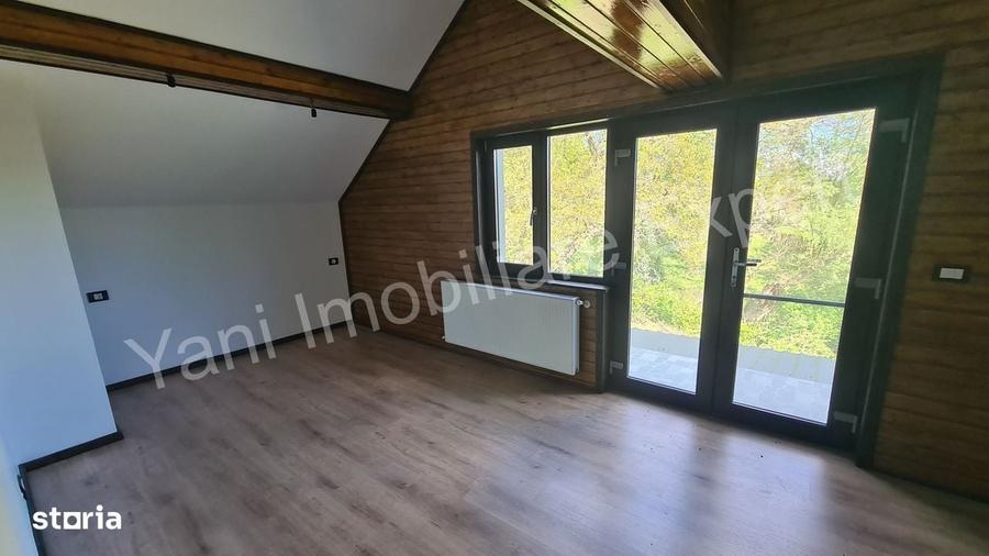 Casă cu 4 camere în Arefu
