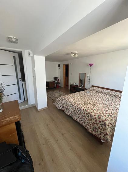 Casă cu 4 camere în Moara de Vânt