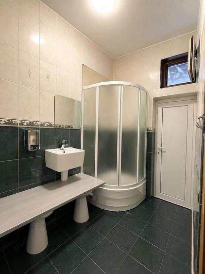 Apartament cu 3 camere decomandat în Ultracentral