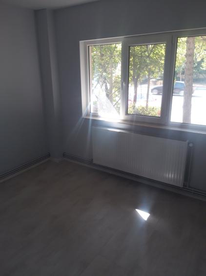 Apartament cu 2 camere decomandat în Lăpuș Argeș