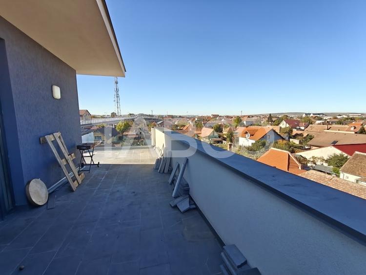 Apartament cu 3 camere decomandat, mobilat în Piața Cluj