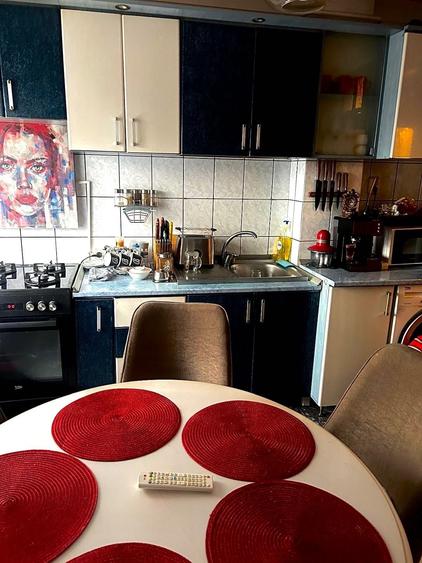 Apartament cu 4 camere decomandat în Burdujeni