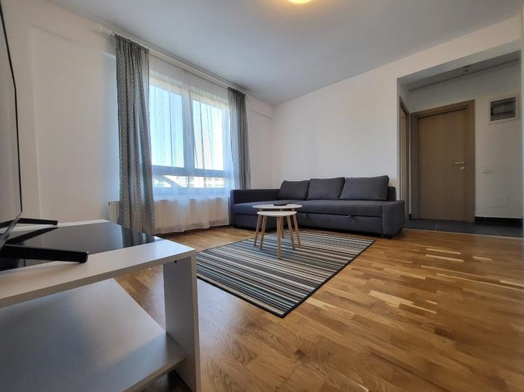 Apartament cu 2 camere semidecomandat, mobilat în Central