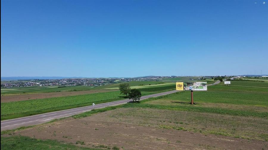 Teren Construcții intravilan de 36977 mp, în Periferie
