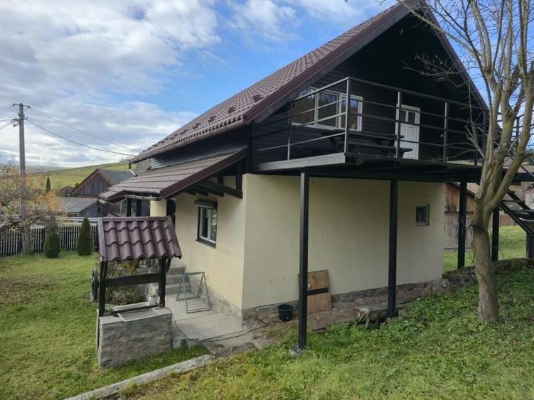 Casă cu 4 camere în Subcetate