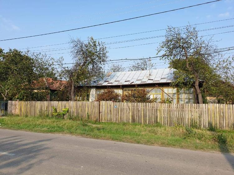 Casă individuală cu 4 camere cu Teren 2640 Mp în Meri