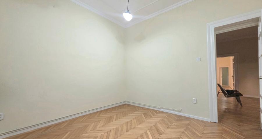 Casă cu 6 camere cu Canalizare în Armeneasca