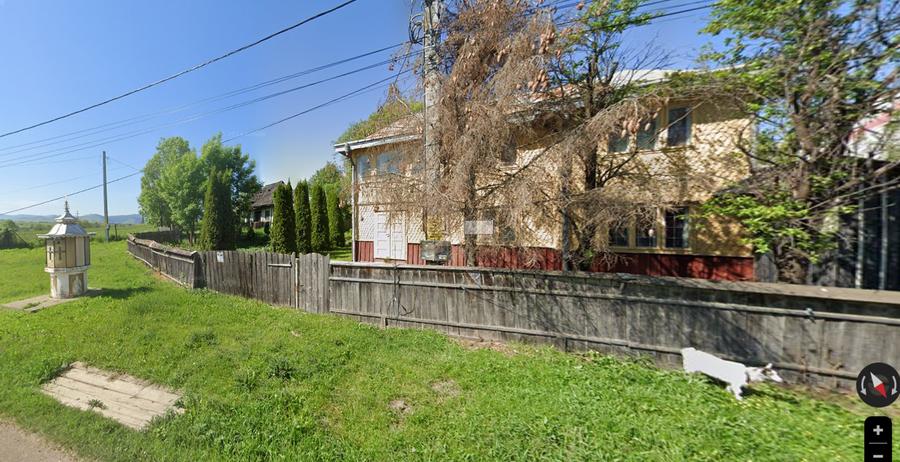 Casă cu 6 camere cu Teren 750 Mp în Valea Moldovei