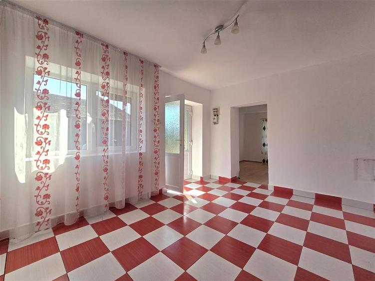 Casă individuală cu 4 camere cu Teren 5723 Mp în Bistra