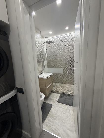 Apartament ultracentral , 3 camere , decomandat - 3