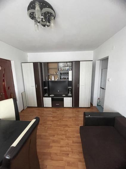 Apartament cu 3 camere de vanzare, Dealul Florilor - 2