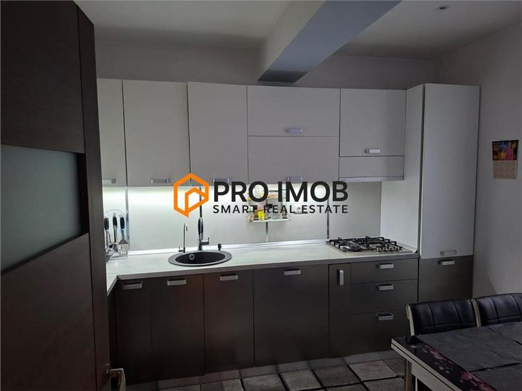 Apartament cu 3 camere decomandat, mobilat în Brăilei