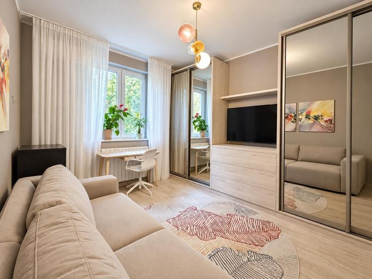 Apartament cu 3 camere decomandat, mobilat în Vatra Luminoasă