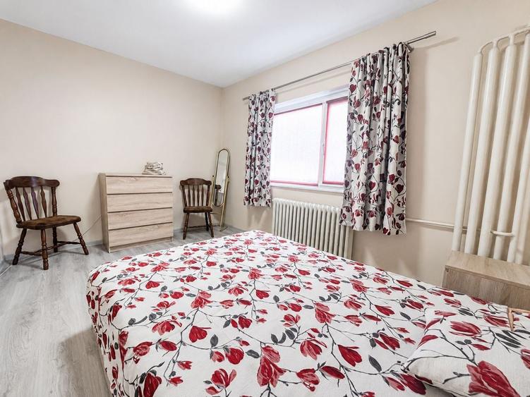 Apartament cu 2 camere semidecomandat, mobilat în Girocului