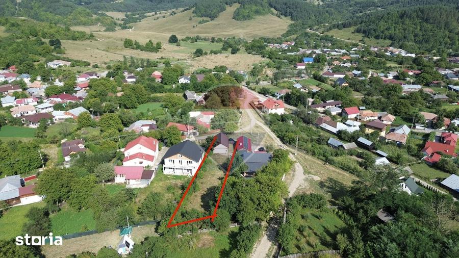 Casă cu 3 camere cu Teren 900 Mp în Soveja